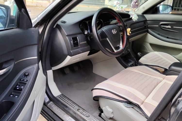 Used BAIC Senova D50 2014 1.5L manual comfort version Driver Seat