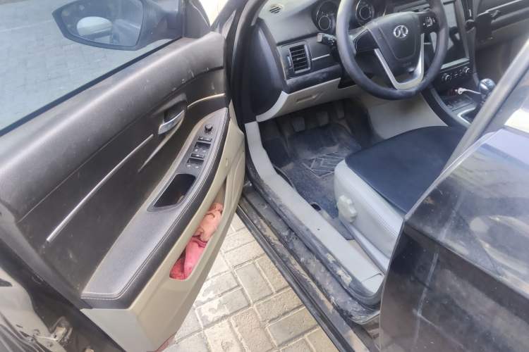 Used BAIC Senova D50 2014 1.5L manual comfort version Driver Seat