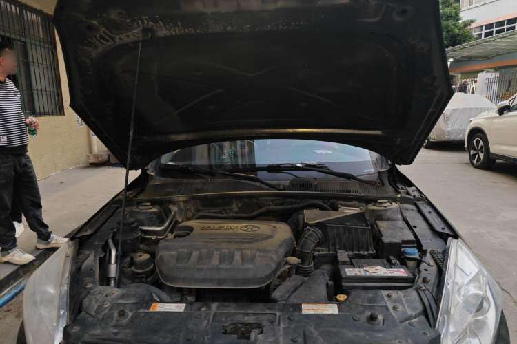 Used BAIC Senova D50 2014 1.5L manual comfort version Engine Bay