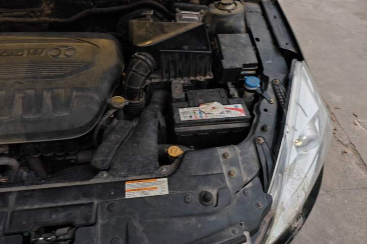 Used BAIC Senova D50 2014 1.5L manual comfort version Engine Bay Left