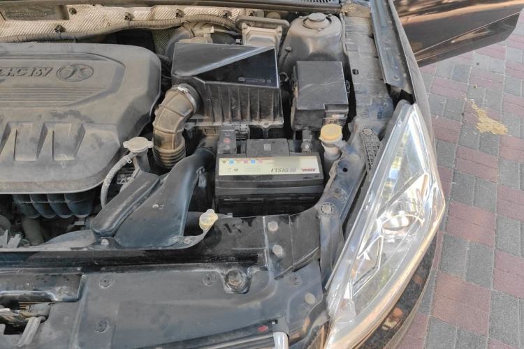 Used BAIC Senova D50 2014 1.5L manual comfort version Engine Bay Left