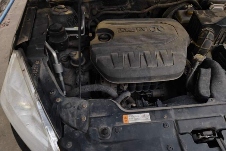 Used BAIC Senova D50 2014 1.5L manual comfort version Engine Bay Right