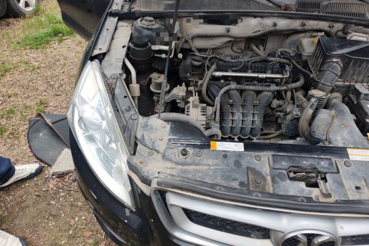 Used BAIC Senova D50 2014 1.5L manual comfort version Engine Bay Right