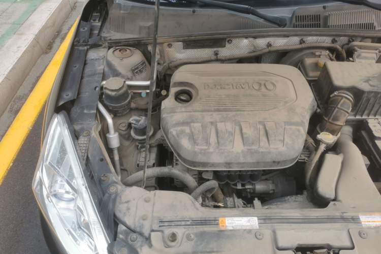 Used BAIC Senova D50 2014 1.5L manual standard version Engine Bay Right