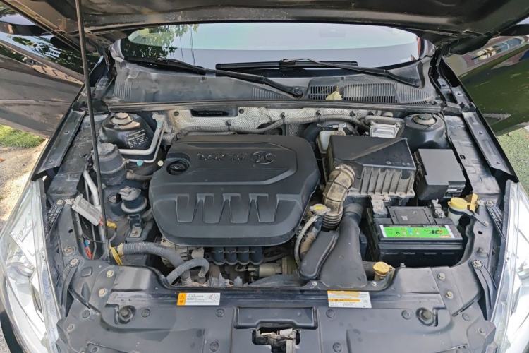 Used BAIC Senova D50 2014 1.5L manual comfort version Engine Bay