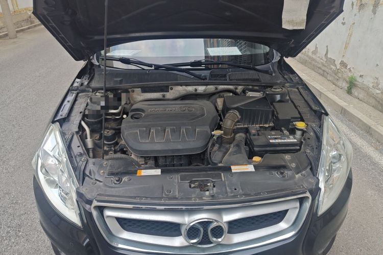 Used BAIC Senova D50 2014 1.5L manual comfort version Engine Bay