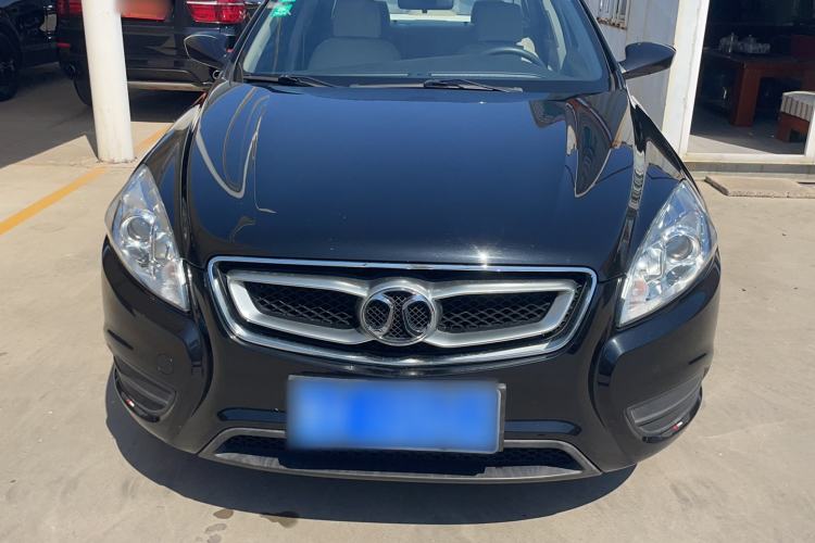 Used BAIC Senova D50 2014 1.5L manual standard version Exterior 1