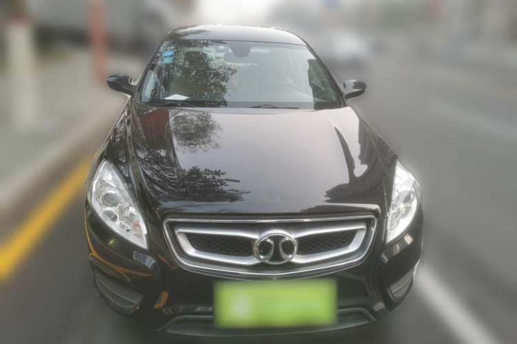 Used BAIC Senova D50 2014 1.5L manual standard version Front