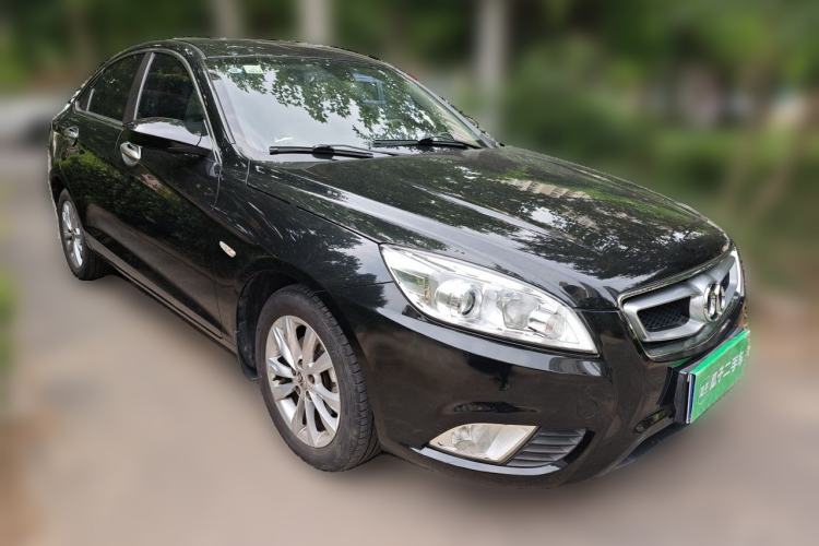 Used BAIC Senova D50 2014 1.5L manual comfort version Front Right 45 Deg