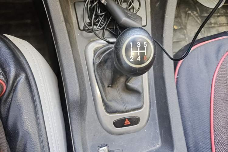Used BAIC Senova D50 2014 1.5L manual standard version Gear Lever