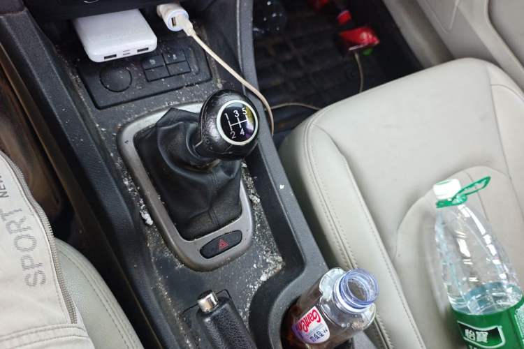 Used BAIC Senova D50 2014 1.5L manual comfort version Gear Lever