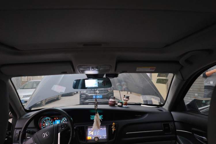 Used BAIC Senova D50 2014 1.5L manual comfort version Headliner
