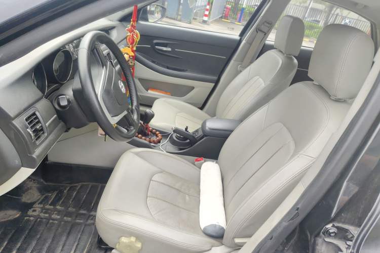 Used BAIC Senova D50 2014 1.5L manual comfort version Left Front Seat