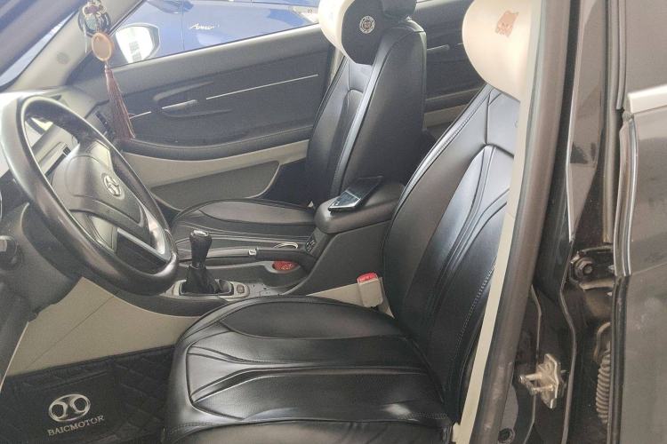 Used BAIC Senova D50 2014 1.5L manual standard version Left Front Seat