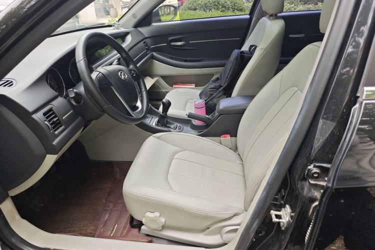 Used BAIC Senova D50 2014 1.5L manual comfort version Left Front Seat
