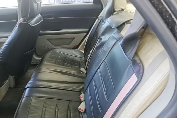 Used BAIC Senova D50 2014 1.5L manual standard version Left Rear Seat