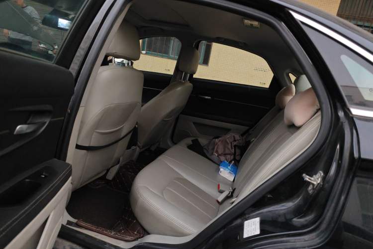 Used BAIC Senova D50 2014 1.5L manual comfort version Left Rear Seat