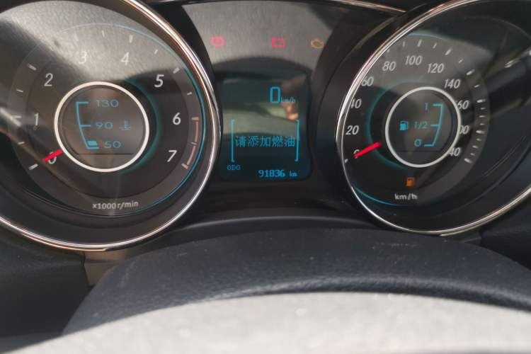 Used BAIC Senova D50 2014 1.5L manual comfort version Odometer Close Up