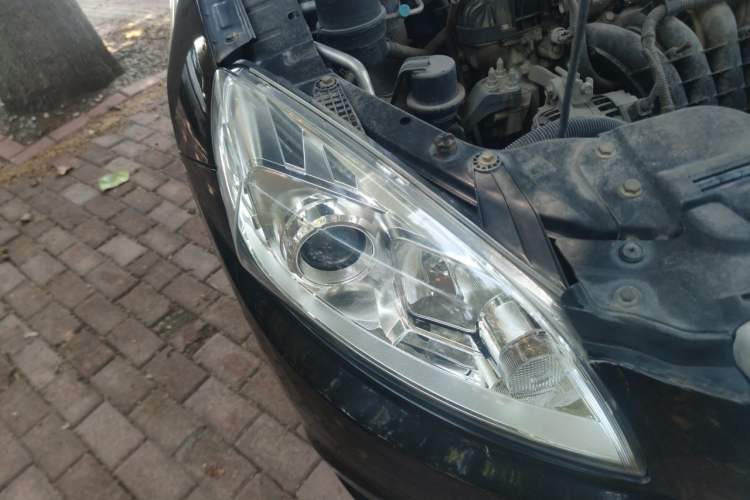 Used BAIC Senova D50 2014 1.5L manual comfort version Right Front Headlight