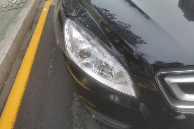Used BAIC Senova D50 2014 1.5L manual standard version Right Front Headlight