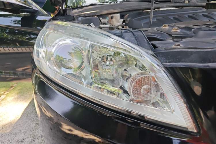 Used BAIC Senova D50 2014 1.5L manual comfort version Right Front Headlight