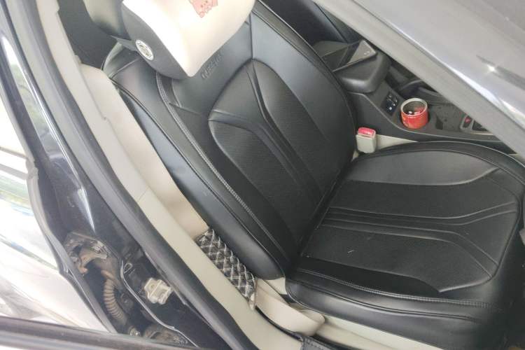 Used BAIC Senova D50 2014 1.5L manual standard version Right Front Seat