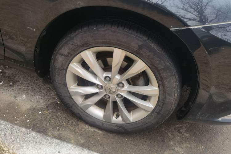 Used BAIC Senova D50 2014 1.5L manual comfort version Right Front Wheel Hub