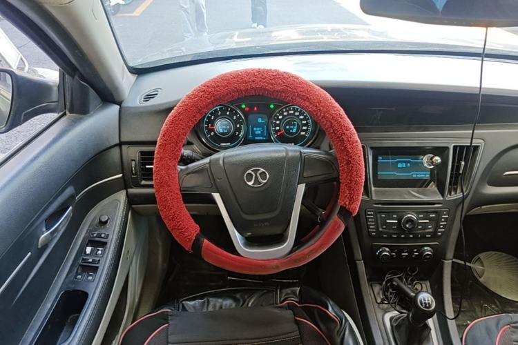 Used BAIC Senova D50 2014 1.5L manual standard version Steering Wheel