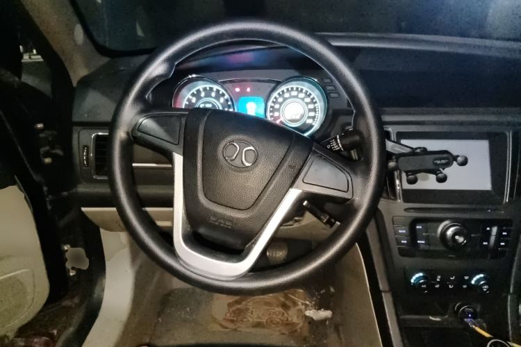 Used BAIC Senova D50 2014 1.5L manual standard version Steering Wheel