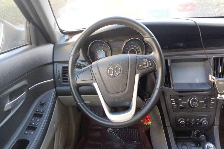 Used BAIC Senova D50 2014 1.5L manual comfort version Steering Wheel