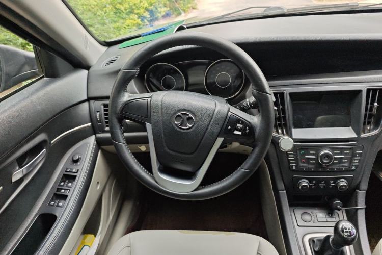 Used BAIC Senova D50 2014 1.5L manual comfort version Steering Wheel
