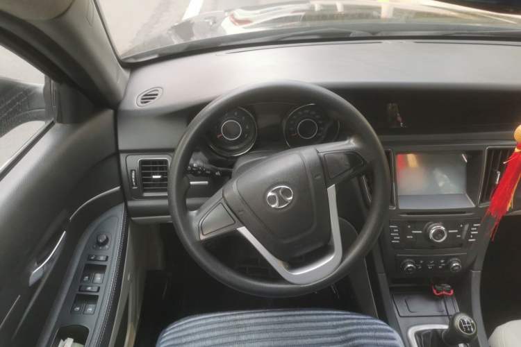 Used BAIC Senova D50 2014 1.5L manual standard version Steering Wheel