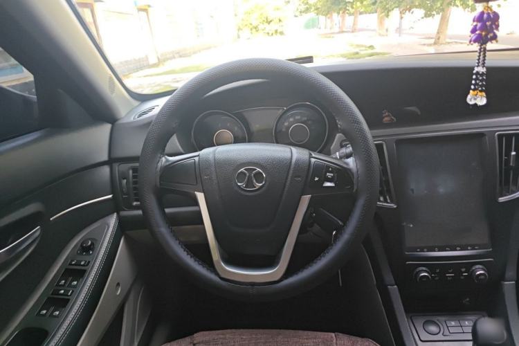 Used BAIC Senova D50 2014 1.5L manual comfort version Steering Wheel