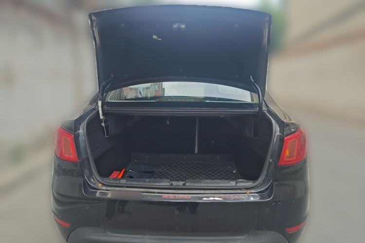Used BAIC Senova D50 2014 1.5L manual comfort version Trunk