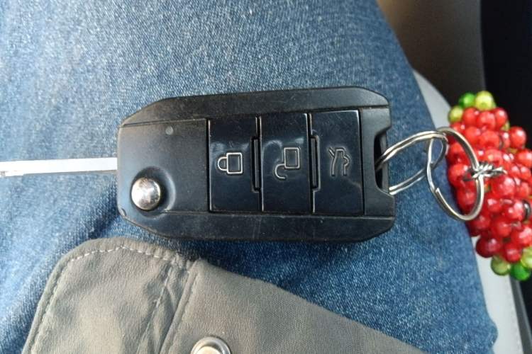 Used BAIC Senova D50 2014 1.5L manual comfort version Vehicle Key
