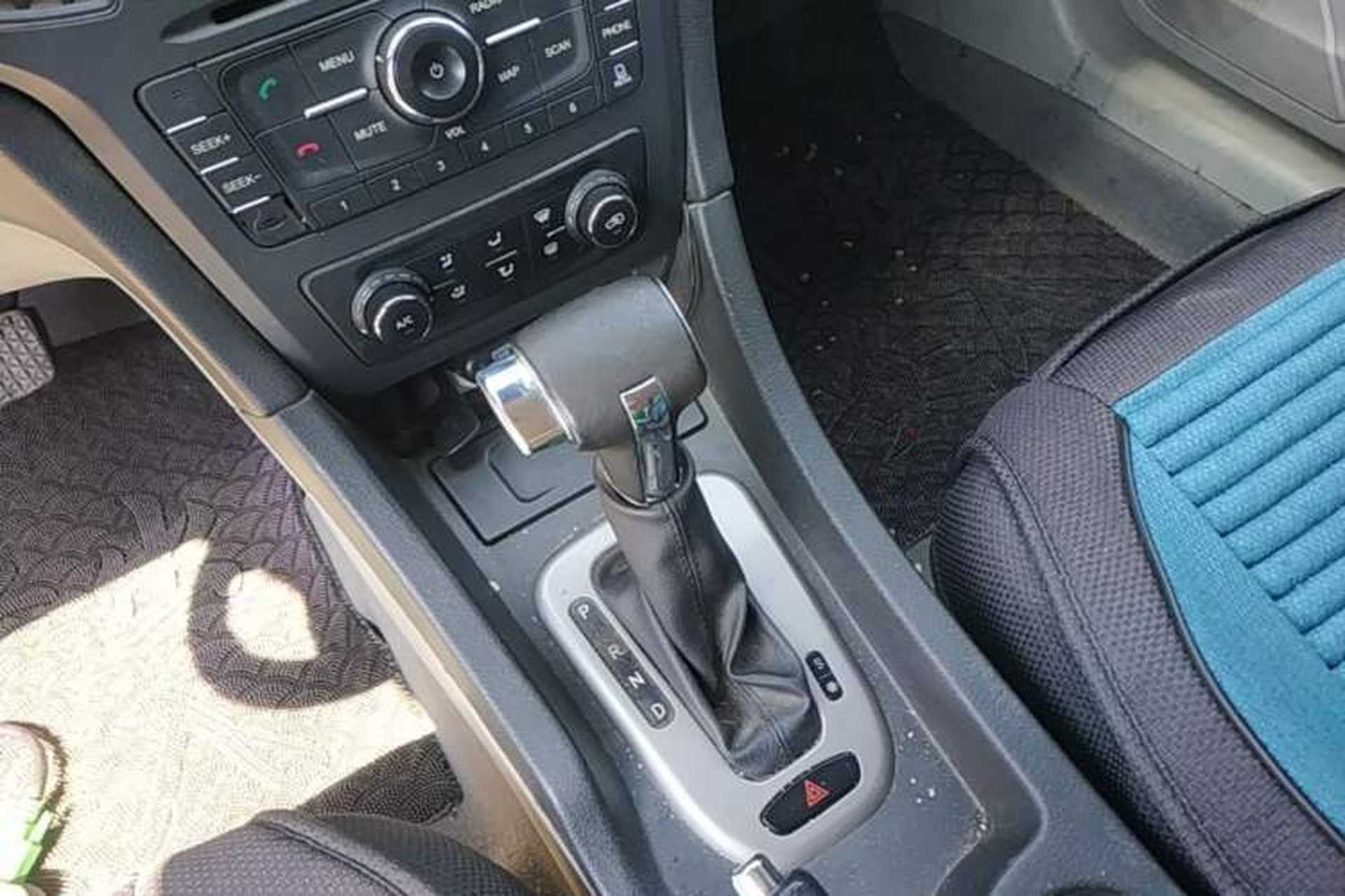Used BAIC Senova D50 2014 1.5L CVT Standard Edition Gear Lever