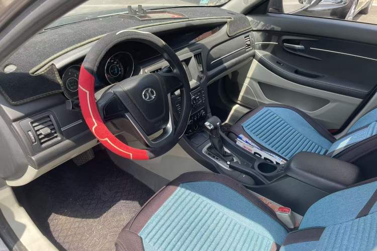 Used BAIC Senova D50 2014 1.5L CVT Standard Edition Interior 1