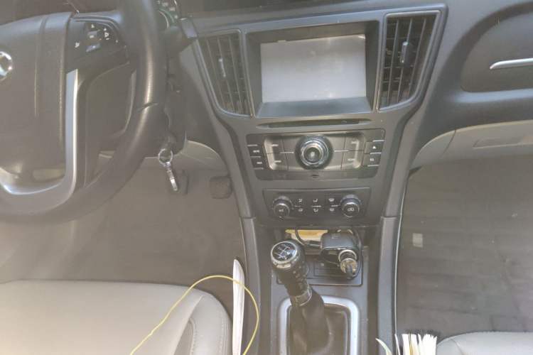 Used BAIC Senova D50 2014 1.5L manual comfort version Audio And AC Panel