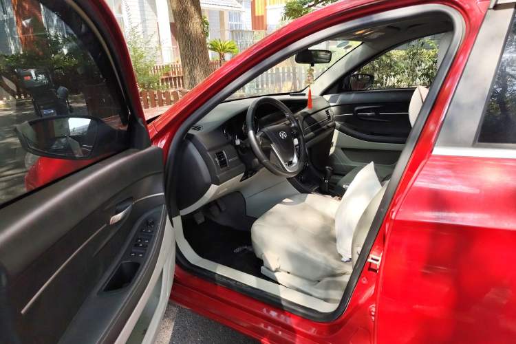 Used BAIC Senova D50 2014 1.5L manual comfort version Driver Seat