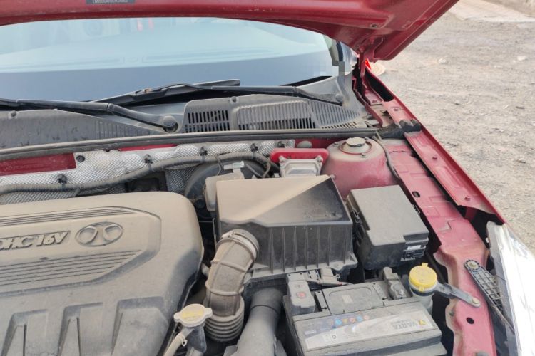 Used BAIC Senova D50 2014 1.5L manual standard version Engine Bay Left