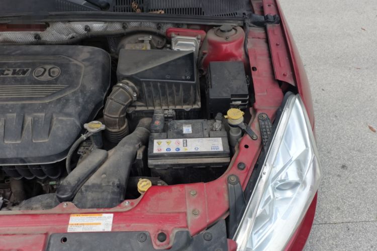 Used BAIC Senova D50 2014 1.5L manual comfort version Engine Bay Left