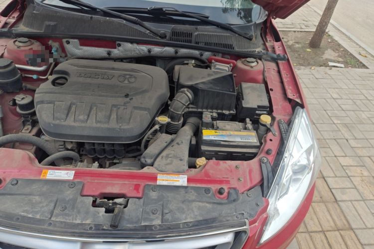 Used BAIC Senova D50 2014 1.5L manual comfort version Engine Bay Left