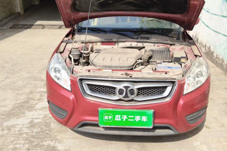 Used BAIC Senova D50 2014 1.5L CVT Standard Edition Engine Bay Right