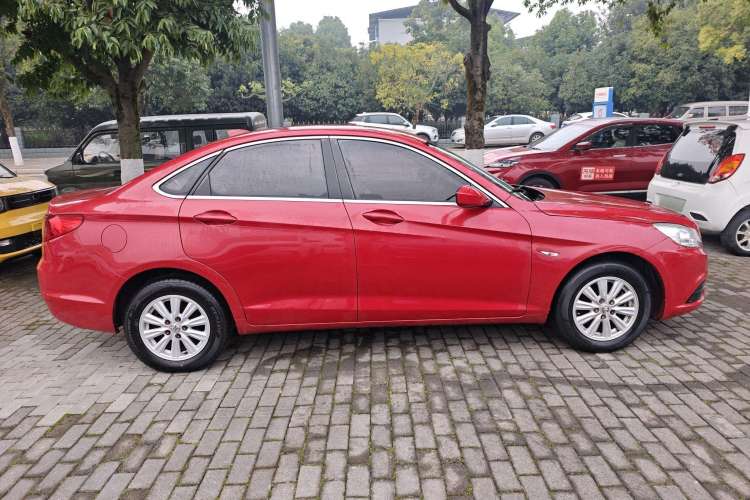 Used BAIC Senova D50 2014 1.5L manual standard version Exterior 2