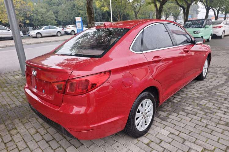 Used BAIC Senova D50 2014 1.5L manual standard version Exterior 3