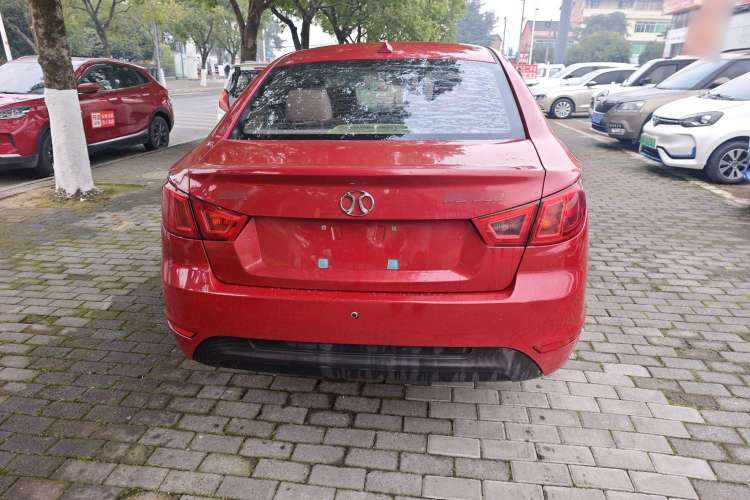 Used BAIC Senova D50 2014 1.5L manual standard version Exterior 4