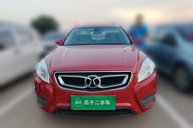 Used BAIC Senova D50 2014 1.5L manual standard version Front