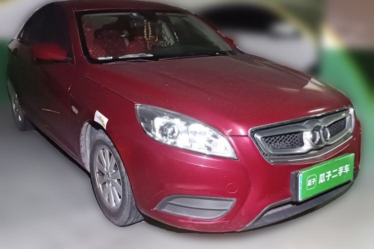 Used BAIC Senova D50 2014 1.5L manual standard version Front Right 45 Deg