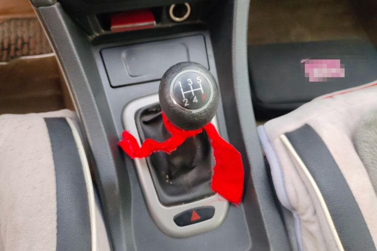 Used BAIC Senova D50 2014 1.5L manual standard version Gear Lever