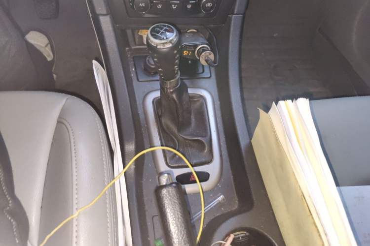 Used BAIC Senova D50 2014 1.5L manual comfort version Gear Lever
